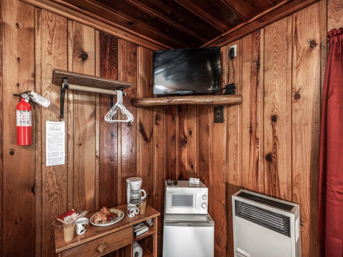 Apache Village Cabinette 11, Queen Bed, Midtown, Sleeps 2 Ruidoso Extérieur photo